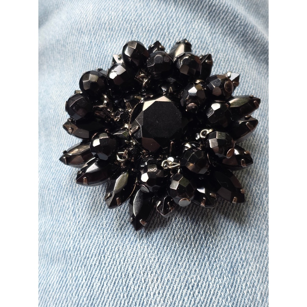 Vintage Juliana D&E Black Glass Cha Cha Cluster Brooch Pin Jet Black Rhinestone
